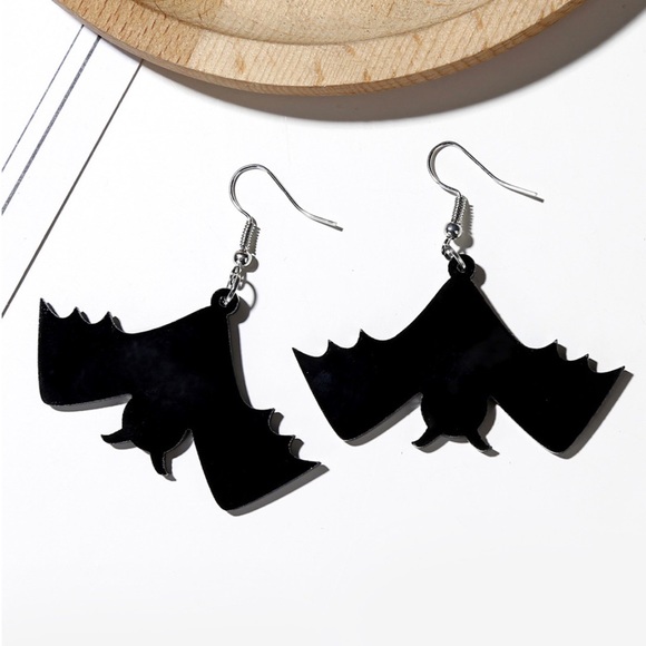 Any 2/&$20! Black Shiny Acrylic Hanging Bat Drop Earrings - Picture 4 of 9